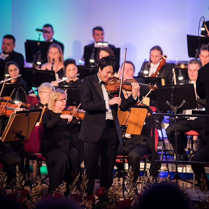 Był tort, życzenia, nawet fanfary! Płocka Orkiestra Symfoniczna świętowała 40. urodziny