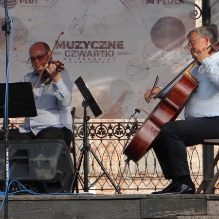 1.07.2021 Muzyczne Czwartki na Płockiej Starówce - Niezapomniane Melodie_2
