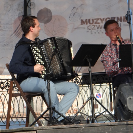 1.07.2021 Muzyczne Czwartki na Płockiej Starówce - Niezapomniane Melodie_3