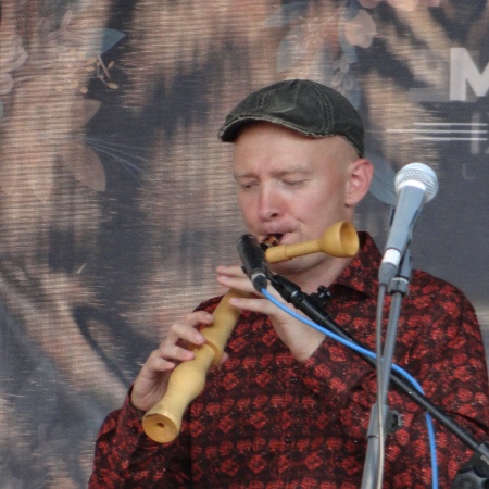 MUZYCZNE CZWARTKI NA PŁOCKIEJ STARÓWCE - WIELBŁĄDY TRIO_3