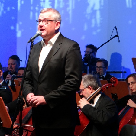 Człowiek-Orkiestra. Artur Andrus i Płocka Orkiestra Symfoniczna_1