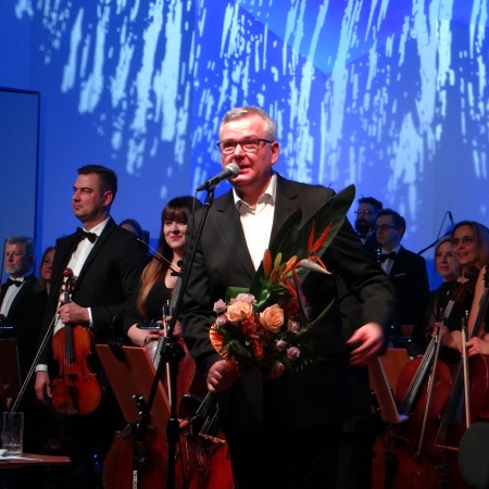 Człowiek-Orkiestra. Artur Andrus i Płocka Orkiestra Symfoniczna_3
