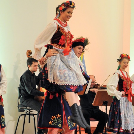 15.04.2018 Koncert z muzyką taneczną_11