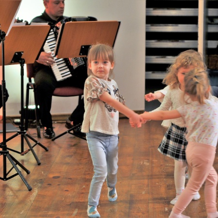 15.04.2018 Koncert z muzyką taneczną_2