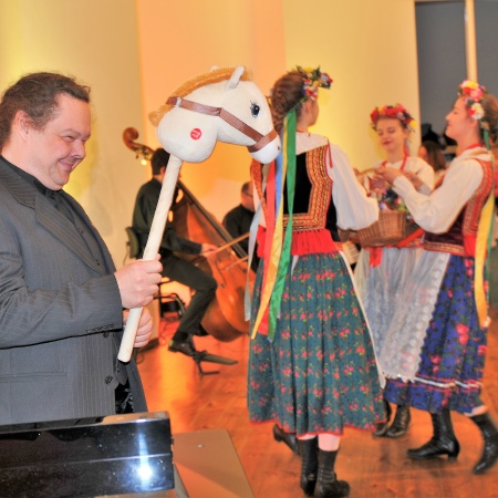 15.04.2018 Koncert z muzyką taneczną_2