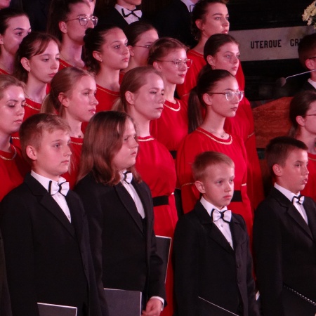 Messa di Gloria. XXI Międzynarodowy Festiwal Płockie Dni Muzyki Chóralnej oraz zakończenie 46. sezonu artystycznego POS_3