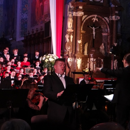 Messa di Gloria. XXI Międzynarodowy Festiwal Płockie Dni Muzyki Chóralnej oraz zakończenie 46. sezonu artystycznego POS_4