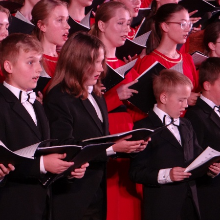 Messa di Gloria. XXI Międzynarodowy Festiwal Płockie Dni Muzyki Chóralnej oraz zakończenie 46. sezonu artystycznego POS_5