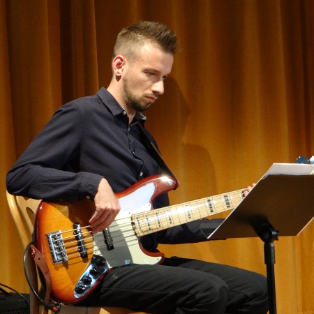 Muzyczne czwartki na płockiej starówce - Adela Konop Trio_2