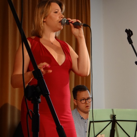 Muzyczne czwartki na płockiej starówce - Adela Konop Trio_4
