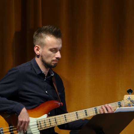 Muzyczne czwartki na płockiej starówce - Adela Konop Trio_5