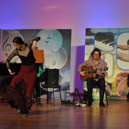 Wędrówki po pięciolinii - Muzyka na gitarę i kastaniety _5