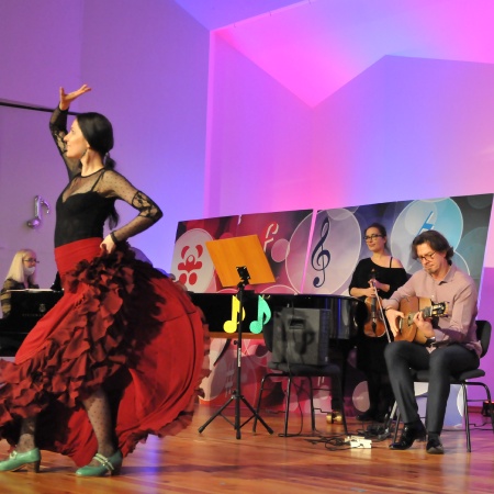 Wędrówki po pięciolinii - Muzyka na gitarę i kastaniety _9