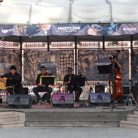 Muzyczne czwartki na płockiej starówce - Tourklezz_1