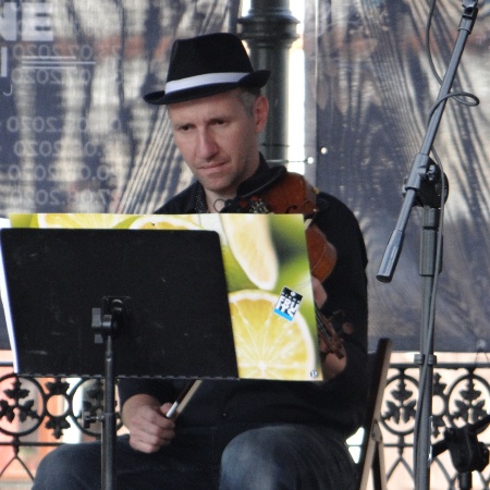 Muzyczne czwartki na płockiej starówce - Tourklezz_2