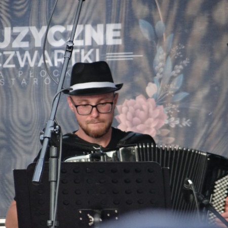 Muzyczne czwartki na płockiej starówce - Tourklezz_6