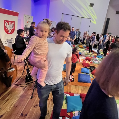 WĘDRÓWKI PO PIĘCIOLINII - JESIENNA PODRÓŻ PO ŚWIECIE_1