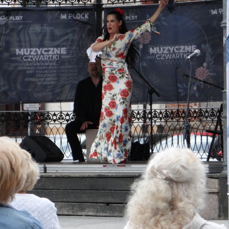 Muzyczne Czwartki na płockiej starówce - Flamenco Trio_4