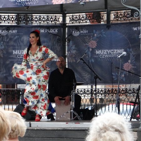 Muzyczne Czwartki na płockiej starówce - Flamenco Trio_5