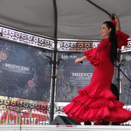 Muzyczne Czwartki na płockiej starówce - Flamenco Trio_7