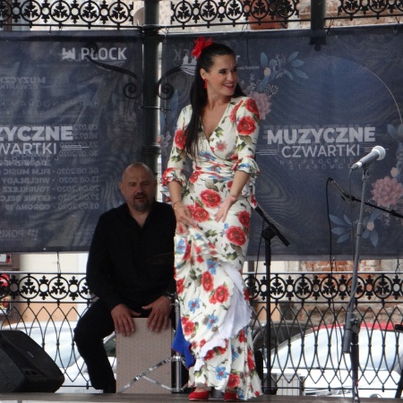 Muzyczne Czwartki na płockiej starówce - Flamenco Trio_8