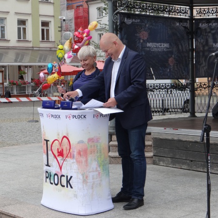 Podpisanie umowy na projekt Sali Koncertowej i zagospodarowania Placu Nowy Rynek_1