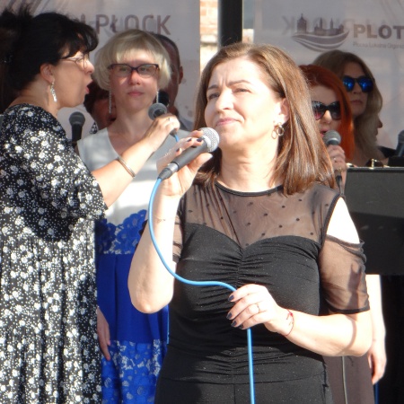 24.06.2021 MUZYCZNE CZWARTKI NA PŁOCKIEJ STARÓWCE - ODKRYJEMY MIŁOŚĆ NIEZNANĄ_1