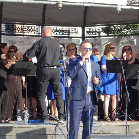 24.06.2021 MUZYCZNE CZWARTKI NA PŁOCKIEJ STARÓWCE - ODKRYJEMY MIŁOŚĆ NIEZNANĄ_2