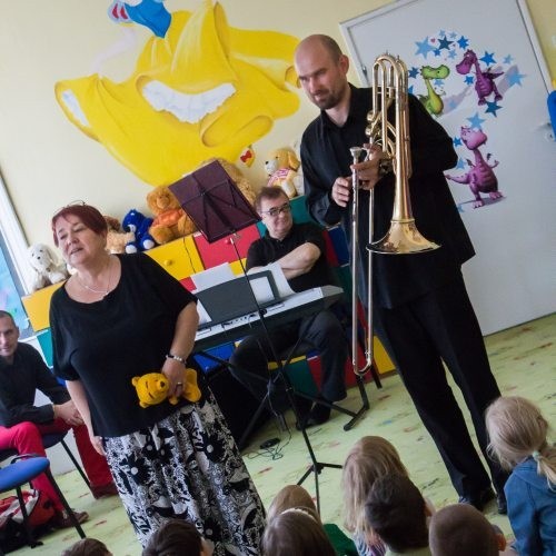 WAKACYJNY POCIĄG &ndash; MUZYCZNE WSPOMNIENIE LATA
